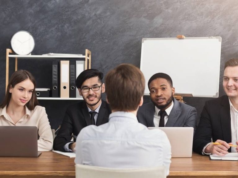 headhunting Indonesia